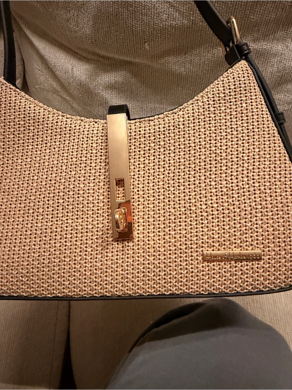 House of Harlow 1960 Tan Woven Shoulder Bag with Black Trim - Picture 2 of 6